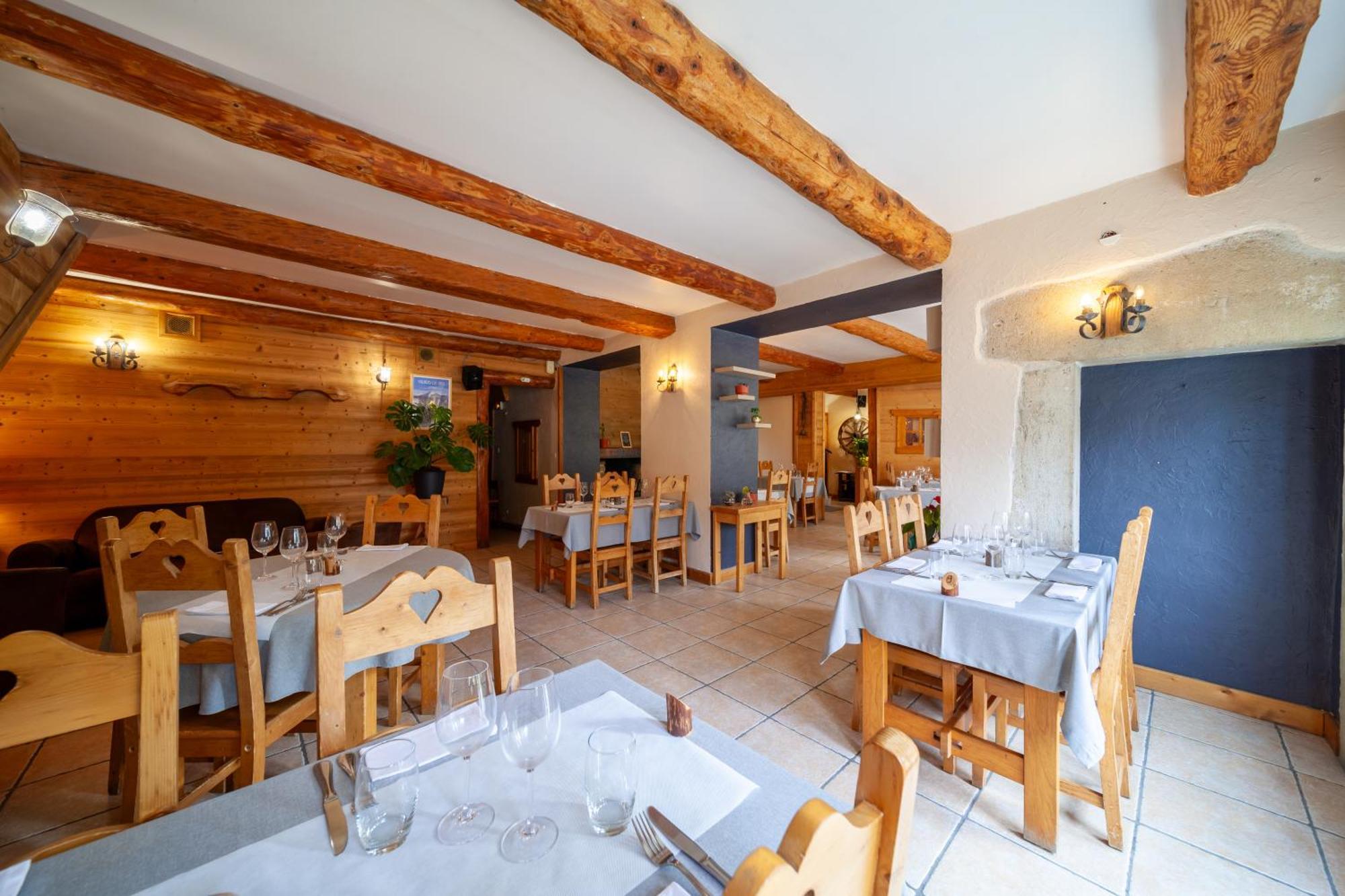 Auberge Des Montauds - Hotel & Restaurant Villard-de-Lans Eksteriør bilde