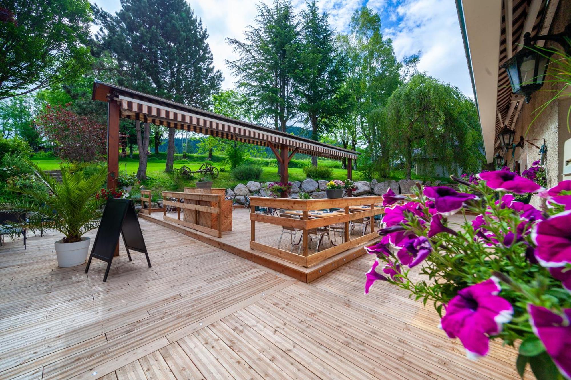 Auberge Des Montauds - Hotel & Restaurant Villard-de-Lans Eksteriør bilde