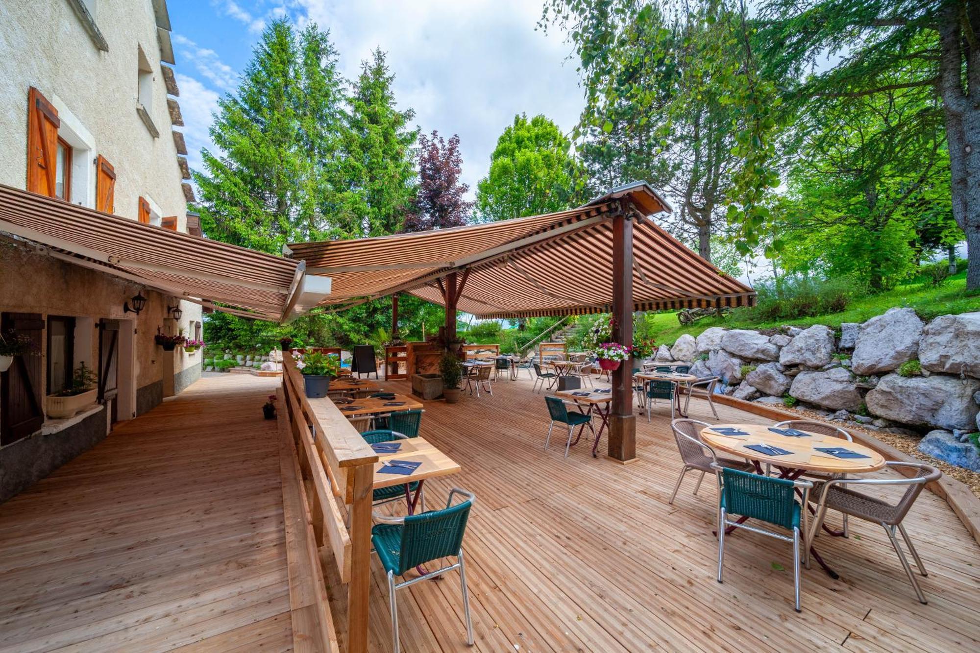 Auberge Des Montauds - Hotel & Restaurant Villard-de-Lans Eksteriør bilde