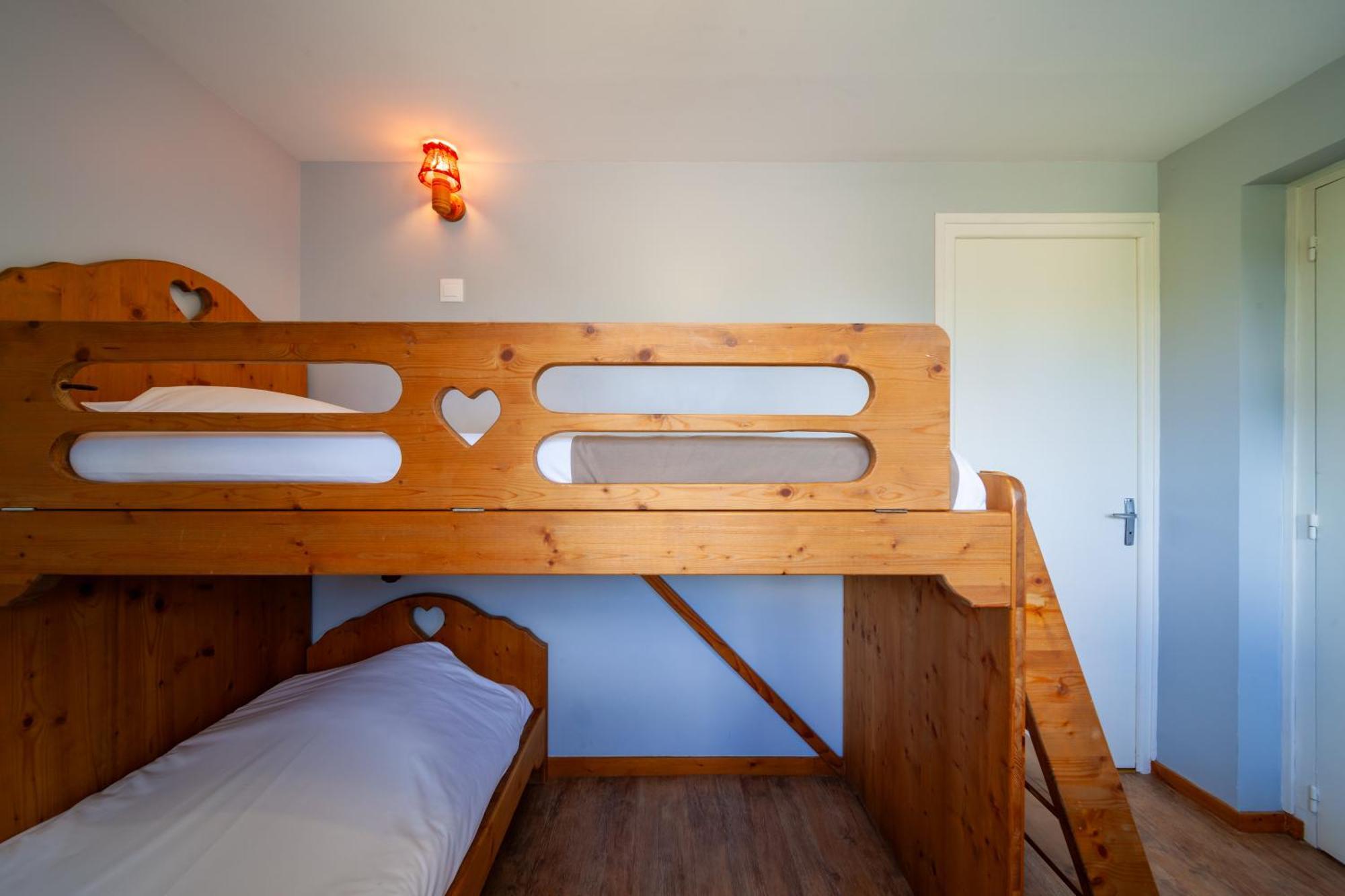 Auberge Des Montauds - Hotel & Restaurant Villard-de-Lans Rom bilde